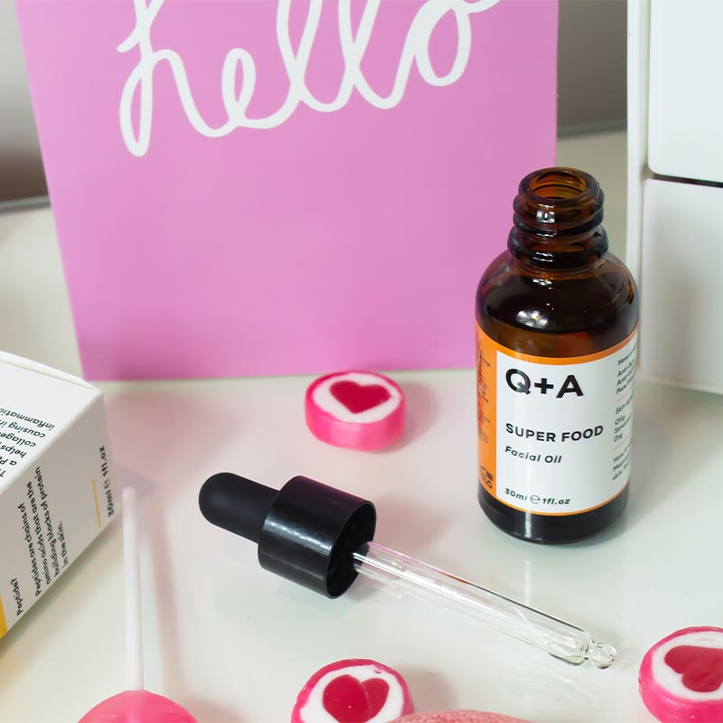 Q+A Superfood Facial Oil | regain skin balance