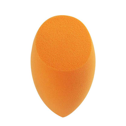 Real Techniques | Miracle Complexion | Sponge | makeup routine | apply | blend | makeup | ease | seamless | natural base | liquid | cream | damp | dewy | natural 