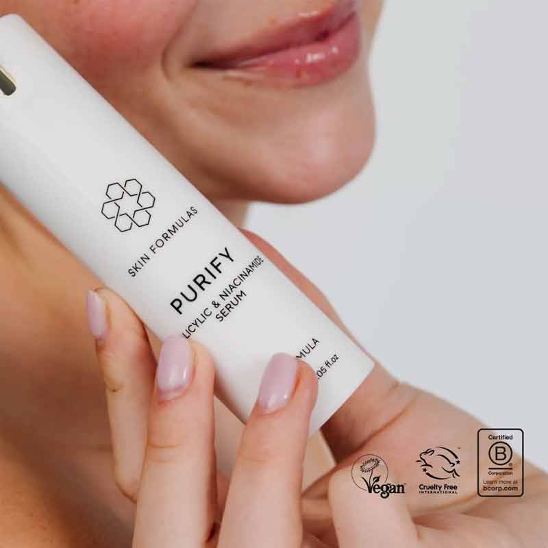 Skin Formulas Purify Salicylic & Niacinamide Serum Model Image