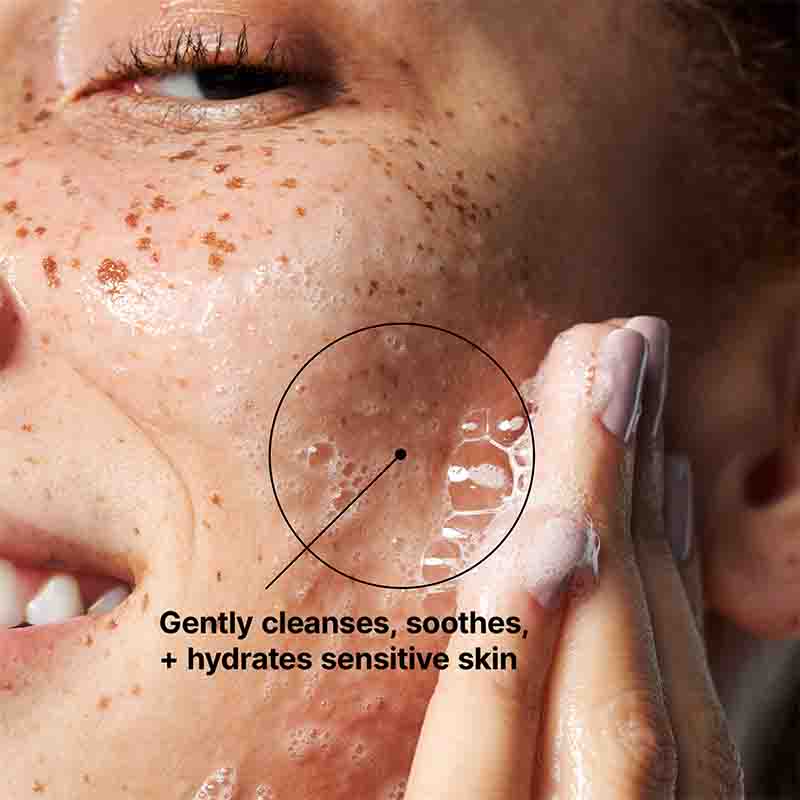 SkinCeuticals Soothing Cleanser Foam model image