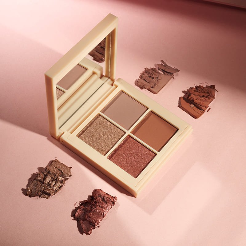 SOSU Cosmetics | Berry | Eyeshadow | quad | pigmented | blendable eyeshadows | travel-friendly | palette | effortless | long-lasting | creamy | buttery