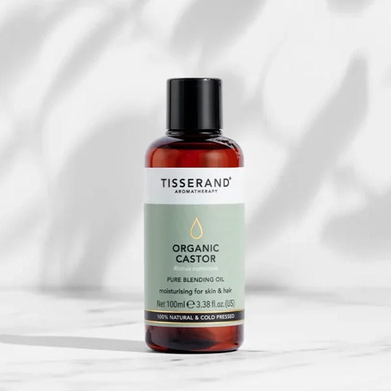 Tisserand Organic Castor Oil. Moisturises skin and hair.