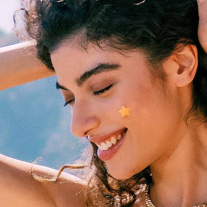 Truly Beauty Stars Scars Blemish Patches Model Image