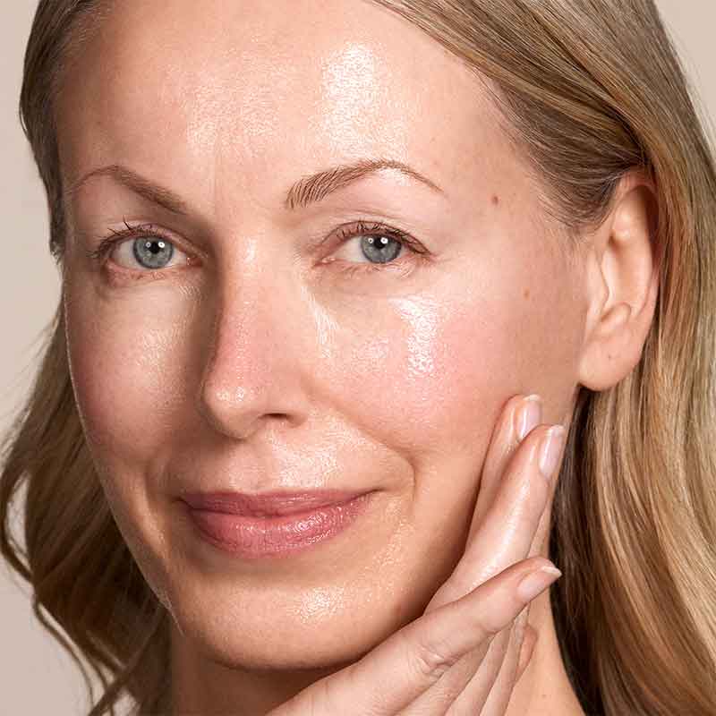 Zelens Power D  Vitamin D Concentrate Serum model image