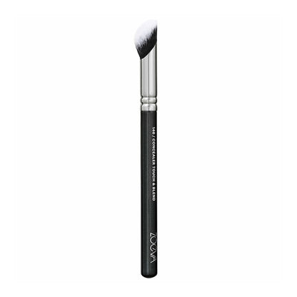 ZOEVA 146 Concealer Touch & Blend Brush | secret weapon | unique shape | precision | fingertips | applying | blending | building concealer | effortless control | densely packed | luxuriously soft 