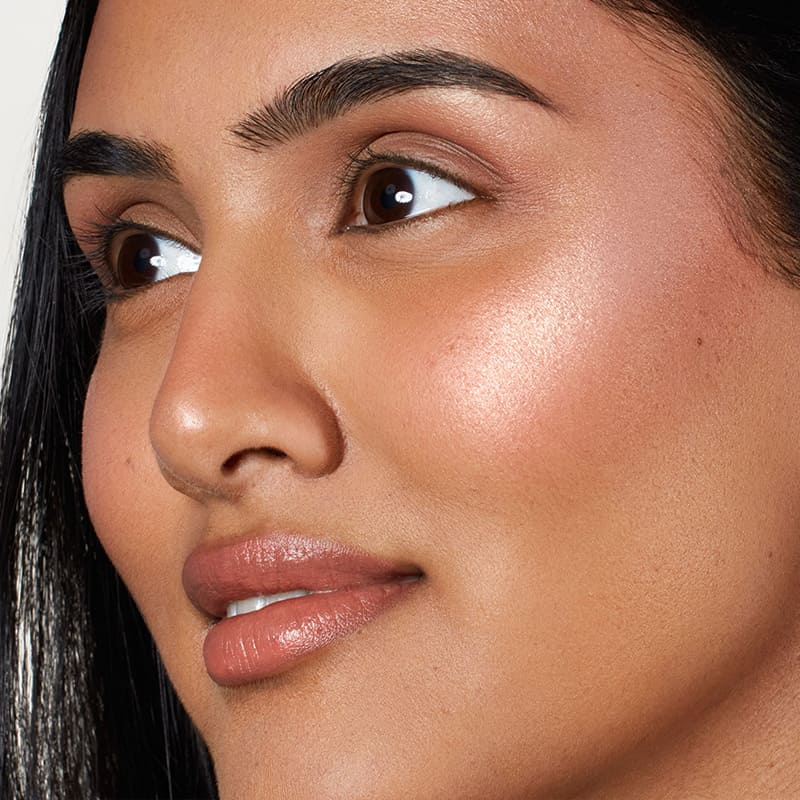 ZOEVA Glow Get It Highlighter | glow | boosts skin's hydration and suppleness | free from talc, fragrance, and parabens | suitable for sensitive skin | vegan | cruelty free