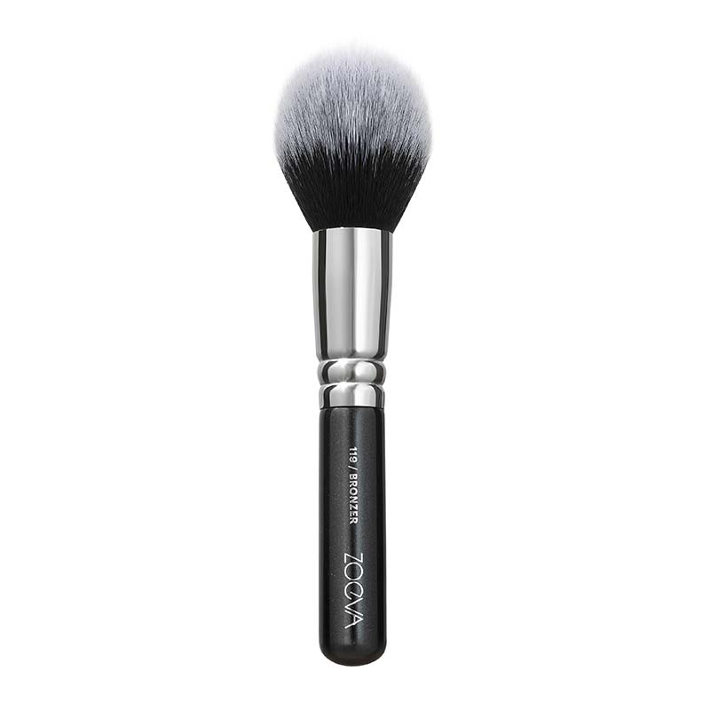 ZOEVA 119 Vegan Bronzer Brush | bronzer brush | vegan | vegan brush | makeup | makeup brush