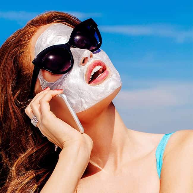 GLAMGLOW® Gravitymud™ Firming Treatment | peel off mud mask | firming face mask | toning facial mask