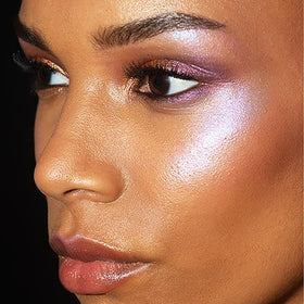 products/Kevyn_Aucoin_Glass_Glow_Face_Model.jpg