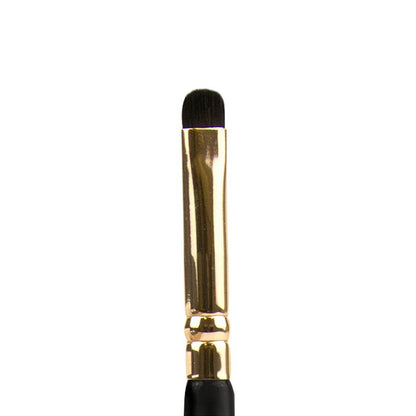 LA Girl PRO.Brushes - 206 Smudger Brush | smudge make up brush