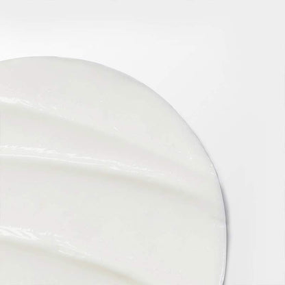 Mio Peachy Cheeks Bum Cream | firming cream | swatch