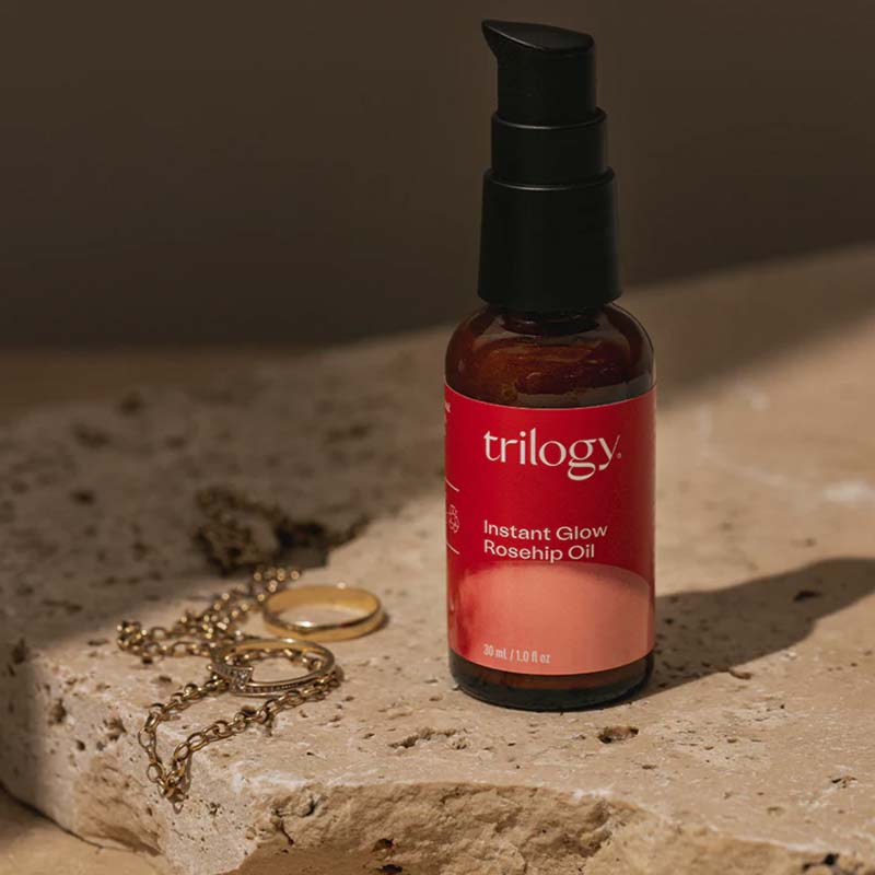 Trilogy Instant Glow Rosehip Oil | rosehip oil | glowing skin | hydrating oil | Trilogy | skincare | Rosehip oil for dry skin | wrinkles 