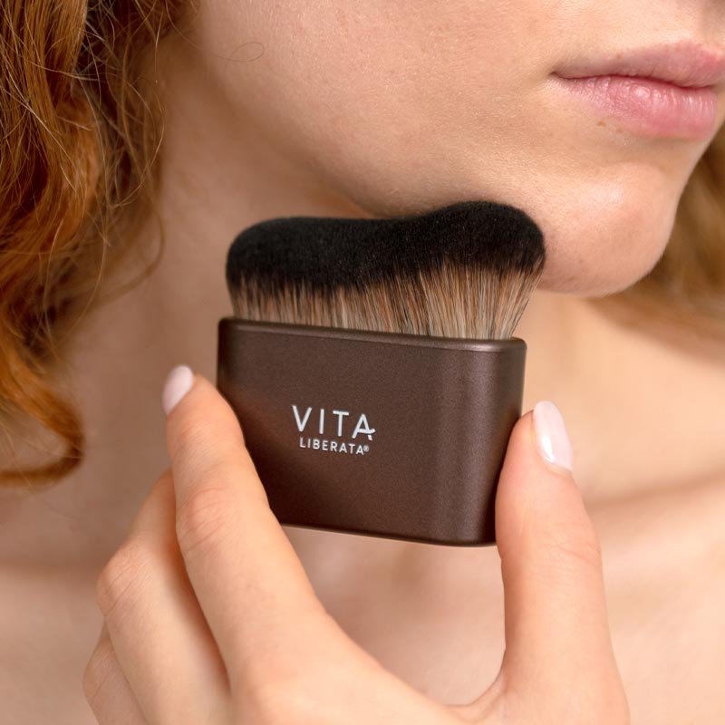 Vita Liberata Body Tanning Brush | Tanning brush | medium tan | dark tan | light tan | vita liberata 